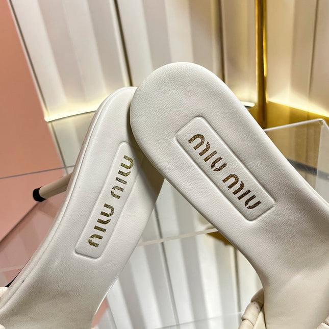 MIUMIU 26S HIGH-HEEL MULE SANDALS 85MM IN LIGHT BEIGE CALFSKIN GOLD HARDWARE