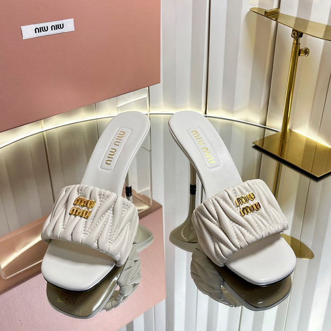 MIUMIU 26S HIGH-HEEL MULE SANDALS 85MM IN LIGHT BEIGE CALFSKIN GOLD HARDWARE