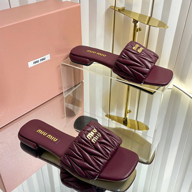 MIUMIU 26S MATELASSE SLIDES IN BURGUNDY RED CALFSKIN GOLD HARDWARE