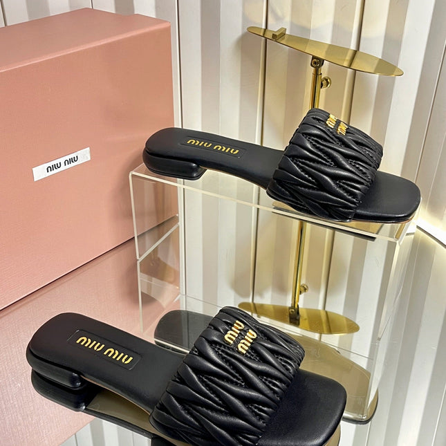 MIUMIU 26S MATELASSE SLIDES IN BLACK CALFSKIN GOLD HARDWARE