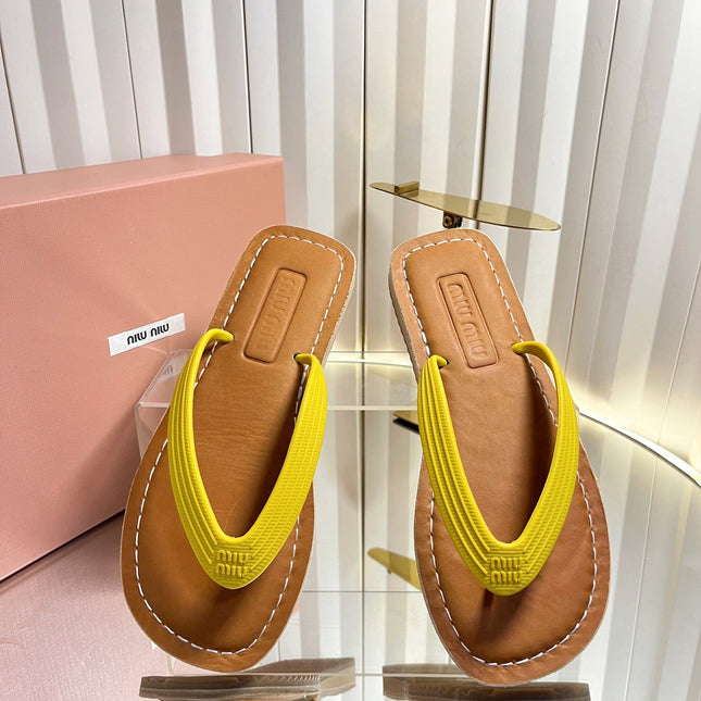 MIUMIU 26S THONG FLAT SANDALS IN YELLOW CALFSKIN