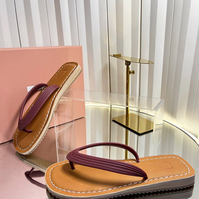 MIUMIU 26S THONG FLAT SANDALS IN BURGUNDY RED CALFSKIN