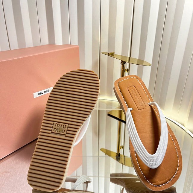 MIUMIU 26S THONG FLAT SANDALS IN WHITE CALFSKIN