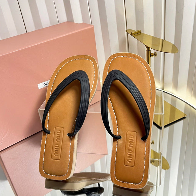 MIUMIU 26S THONG FLAT SANDALS IN BLACK CALFSKIN