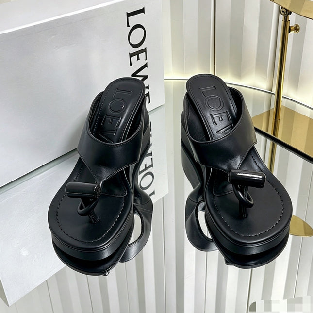 LOEWE 26S HEELED THONG SANDALS 90 MM IN BLACK CALFSKIN