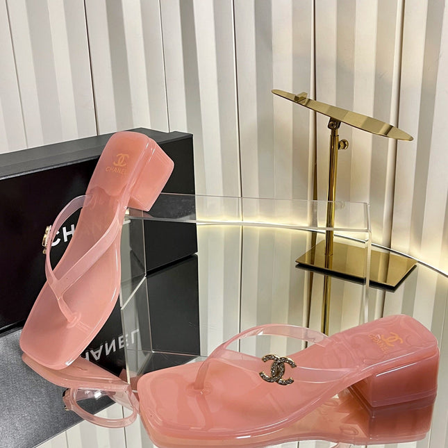 CHANEL 26S TRANSPARENT THONG SANDALS IN PASTEL PINK PVC