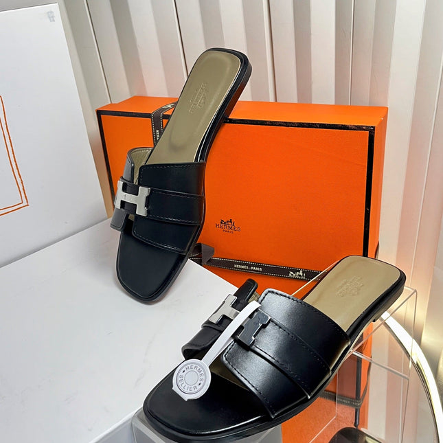 HM 26S ORAN SANDALS IN BLACK CALFSKIN SILVER HARDWARE