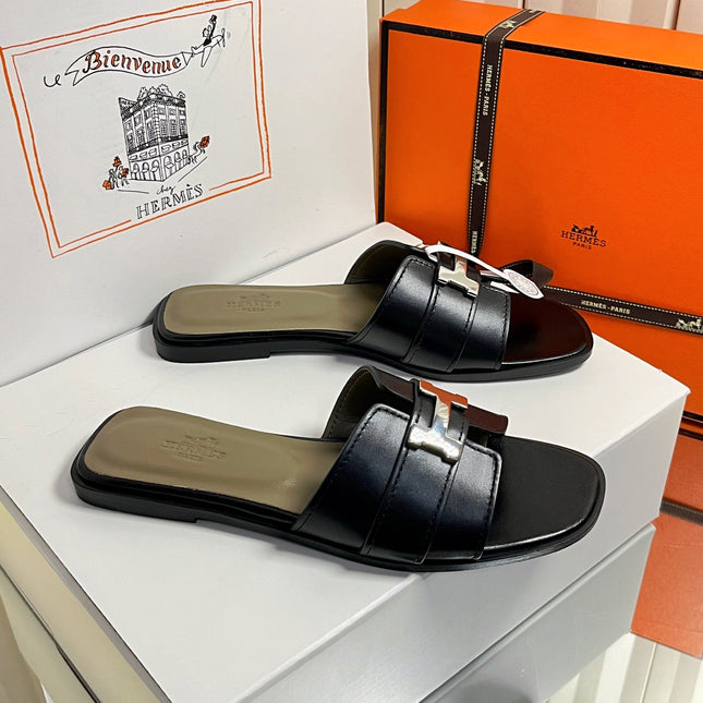 HM 26S ORAN SANDALS IN BLACK CALFSKIN SILVER HARDWARE