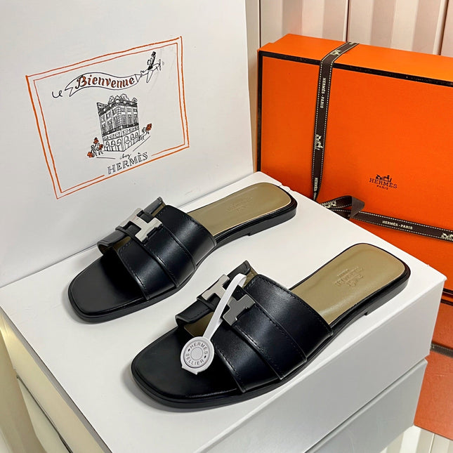 HM 26S ORAN SANDALS IN BLACK CALFSKIN SILVER HARDWARE