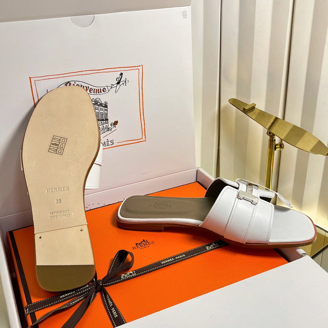 HM 26S ORAN SANDALS IN WHITE CALFSKIN SILVER HARDWARE
