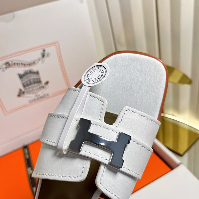 HM 26S ORAN SANDALS IN WHITE CALFSKIN SILVER HARDWARE
