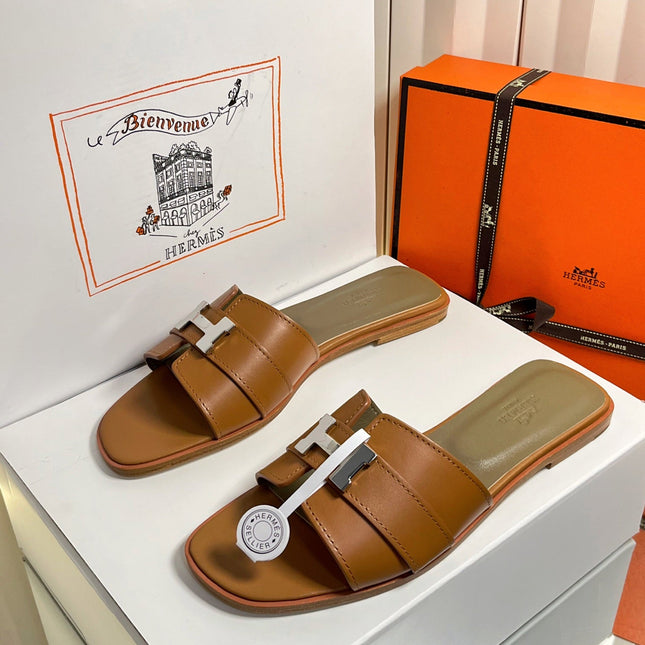HM 26S ORAN SANDALS IN CARAMEL BROWN CALFSKIN SILVER HARDWARE