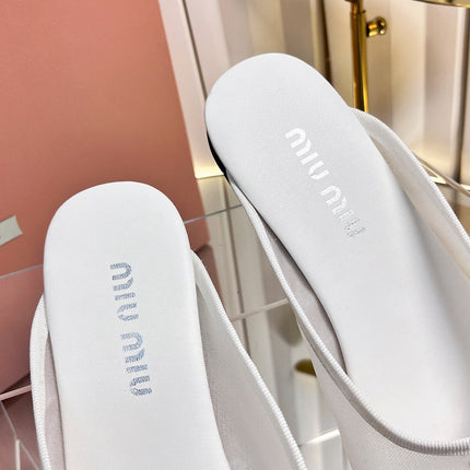 MIUMIU 26S FLAT MULES IN WHITE FABRIC AND LEATHER