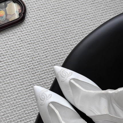 CHANEL 26S THIGH HIGH BOOTS IN WHITE MESH