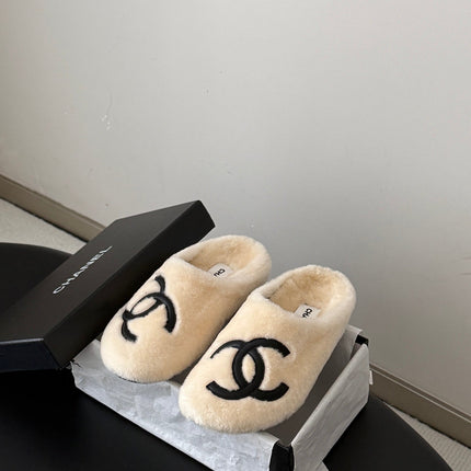 CHANEL 26S MULES IN WHITE SHEARLING LINING ROUND TOE