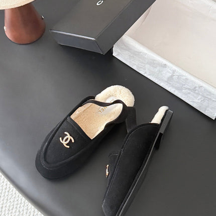 CHANEL 26S SLINGBACK LOAFERS IN BLACK SUEDE AND SHEARLING LINING