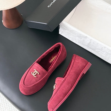 CHANEL 26S LOAFERS IN BURGUNDY SUEDE AND SHEARLING LINING