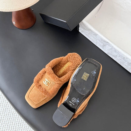 CHANEL 26S MULES IN BROWN SHEARLING AND SUEDE