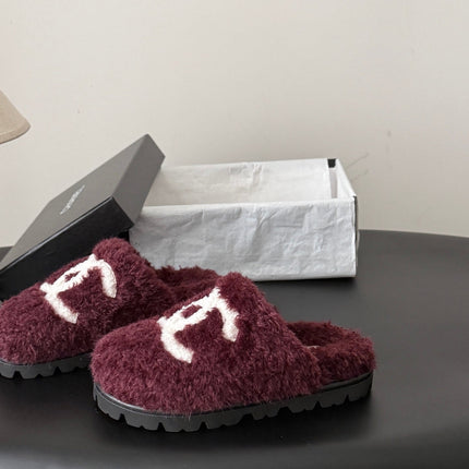 CHANEL 26S SLIDE SANDALS IN BURGUNDY SHEARLING UPPER AND LINING WITH WHITE CC LOGO