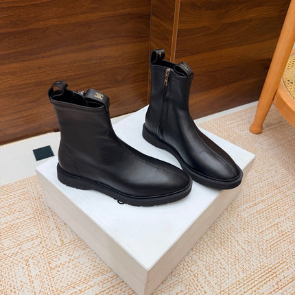 CELINE 26S ANKLE BOOTS IN BLACK SMOOTH CALFSKIN WITH PULL TABS