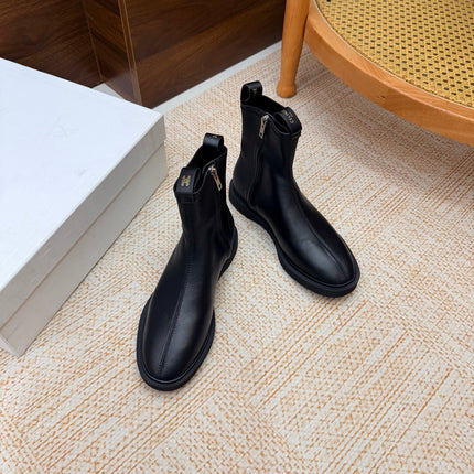 CELINE 26S ANKLE BOOTS IN BLACK SMOOTH CALFSKIN WITH PULL TABS