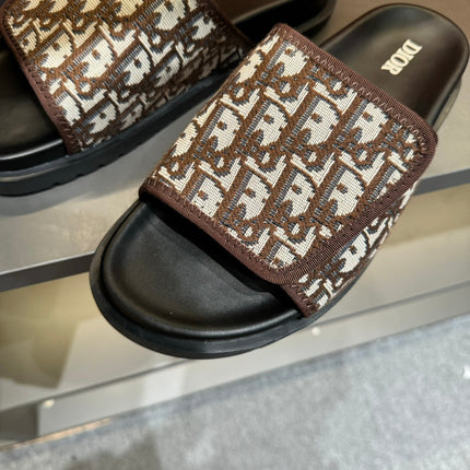 CD VELCRO STRAP SLIPPER RUSSET JACQUARD