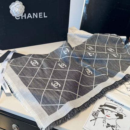 CHANEL 26S SCARF 140 IN SILK AND CASHMERE 504429