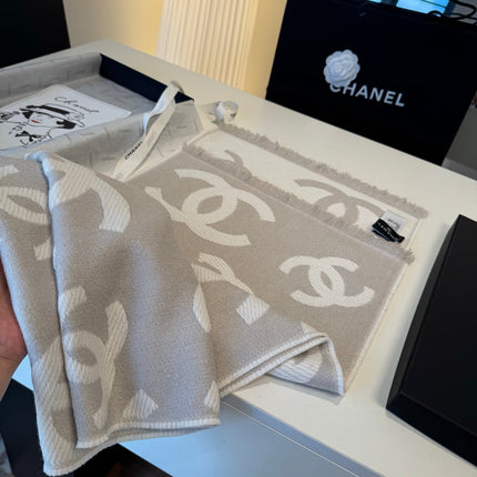 CHANEL 26S SCARF 185 IN WOOL 510946