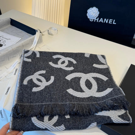 CHANEL 26S SCARF 185 IN WOOL 510947