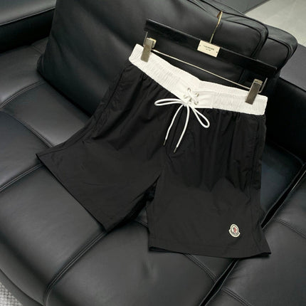 MONCLER 26S SHORTS 567