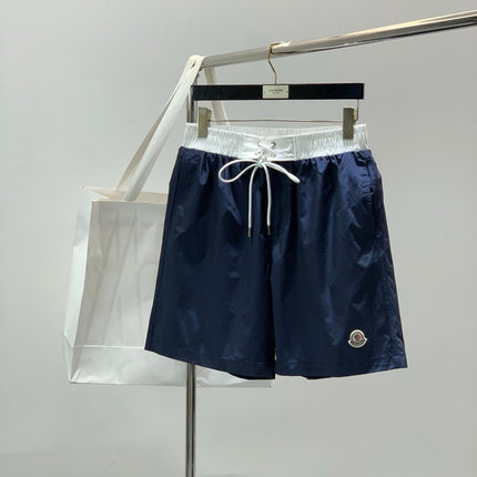 MONCLER 26S SHORTS 569