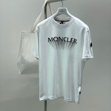 MONCLER 26S SHORT-SLEEVE T-SHIRT 676