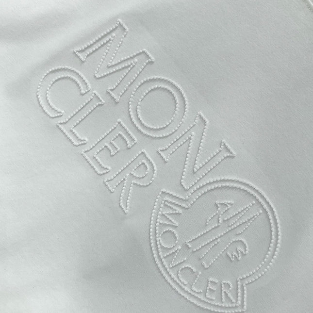 MONCLER 26S SHORT-SLEEVE T-SHIRT 671