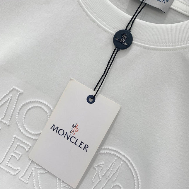 MONCLER 26S SHORT-SLEEVE T-SHIRT 671
