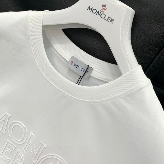 MONCLER 26S SHORT-SLEEVE T-SHIRT 671