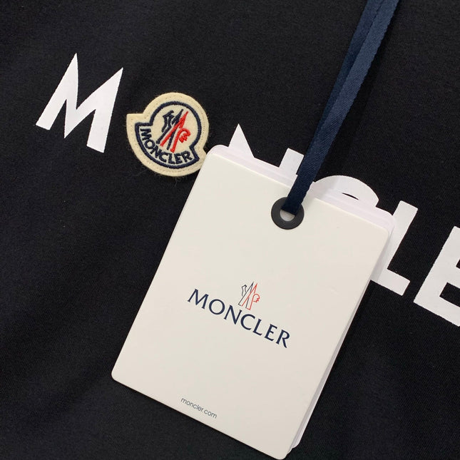 MONCLER 26S SHORT-SLEEVE T-SHIRT 670