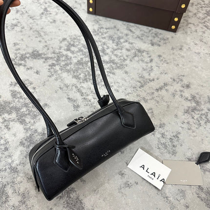 LE TECKEL SMALL BAG 27 IN BLACK GOATSKIN