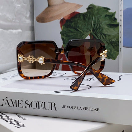 CHANEL 26S OVERSIZED SQUARE SHAPE IN ACETATE 399832
