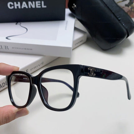 SQUARE SUNGLASSES 632890 IN BLACK ACETATE