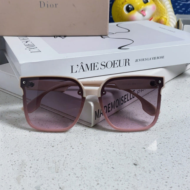 MONTAIGNE SUNGLASS 560859 IN BEIGE ACETATE PINK SMOKE LENSES