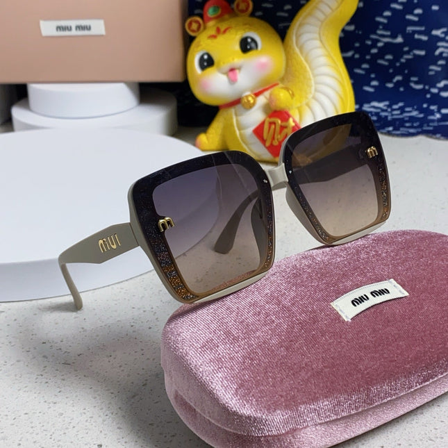 RUNWAY SQUARE SUNGLASSES 563196 IN BEIGE ACETATE