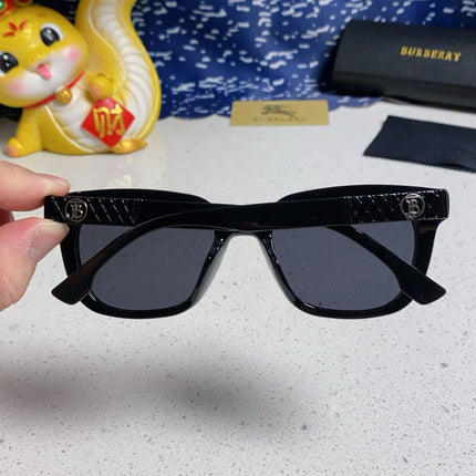 BURBERRY 26S SQUARE FRAME IN ACETATE 426337