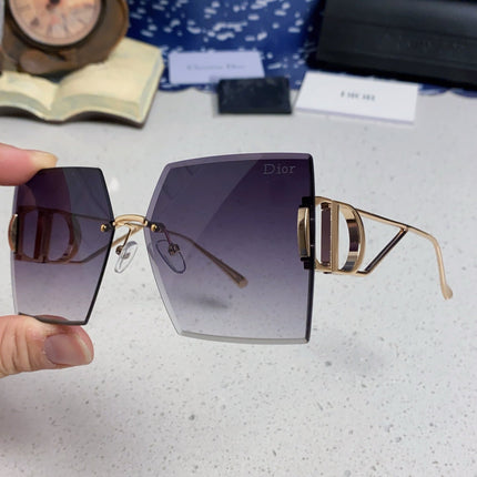 30MONTAIGNE S7U SUNGLASS 578109 IN GOLD METAL GREY SMOKE LENSES