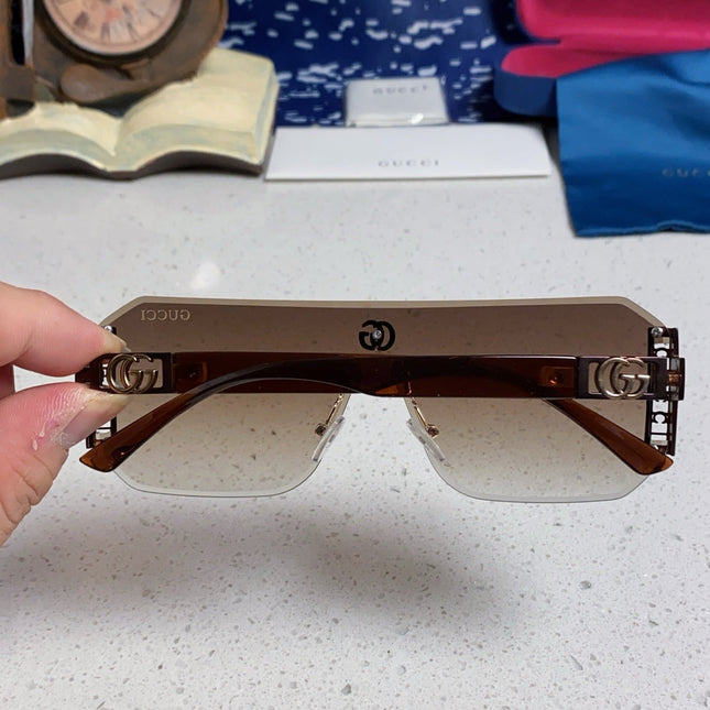 GUCCI 26S OVERSIZED SOLID FRAME IN ACETATE 420472