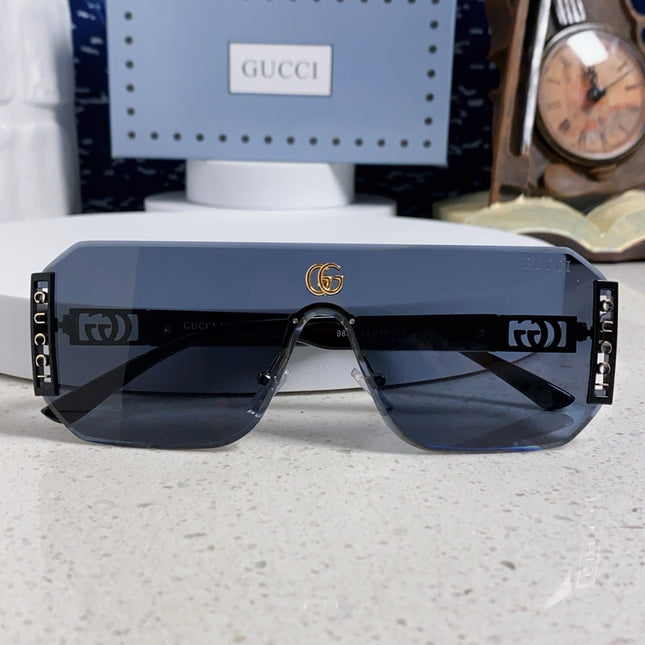 GUCCI 26S OVERSIZED SOLID FRAME IN ACETATE 420476