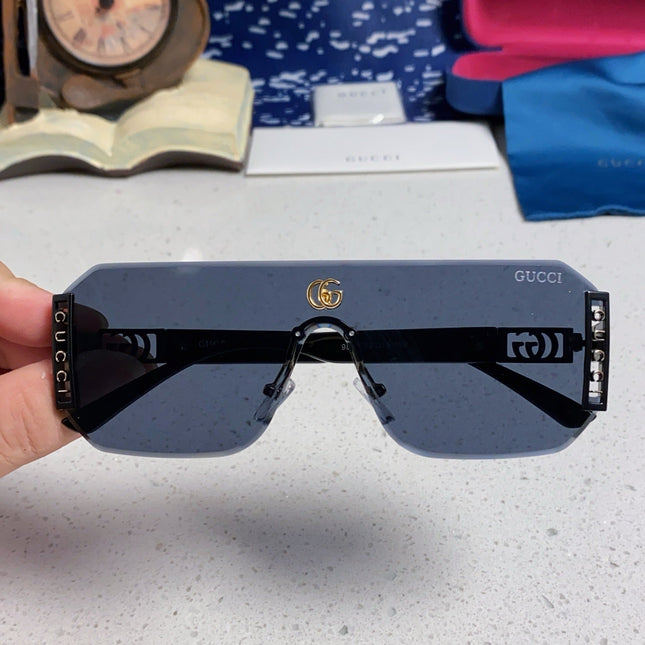 GUCCI 26S OVERSIZED SOLID FRAME IN ACETATE 420476