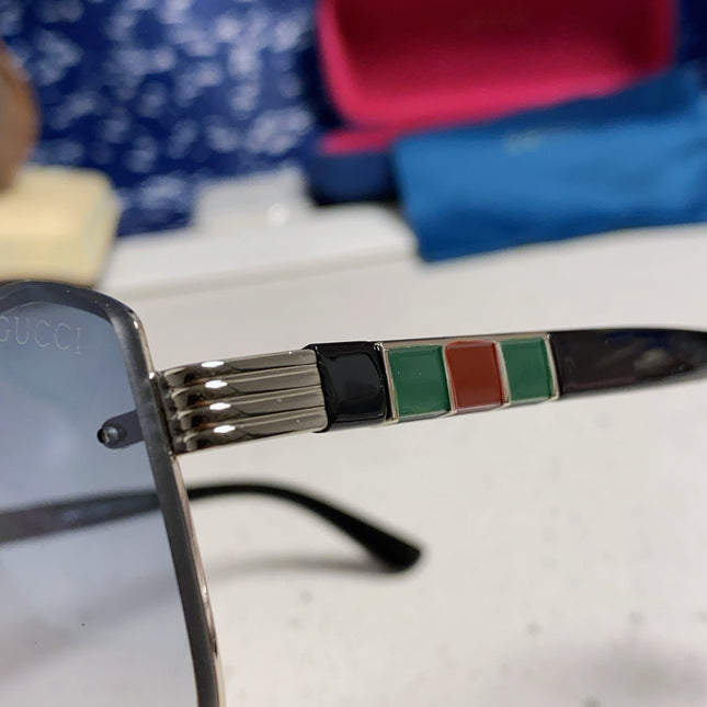 GUCCI 26S SQUARE FRAME IN METAL 420480