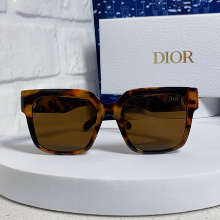 DIOR 26S OVERSIZED SQUARE FRAME IN ACETATE 500425