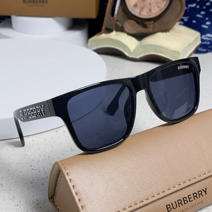 BURBERRY 26S SQUARE FRAME IN ACETATE 404737