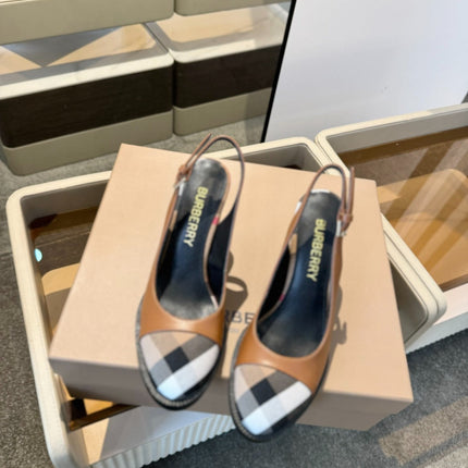 BURBERRY 26S VINTAGE CHECK TOE SLINGBACK BLOCK HEELS 95MM IN BROWN CALFSKIN
